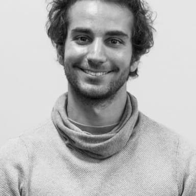 Adrián Saba