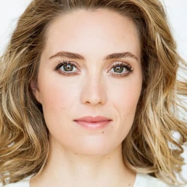 Evelyne Brochu